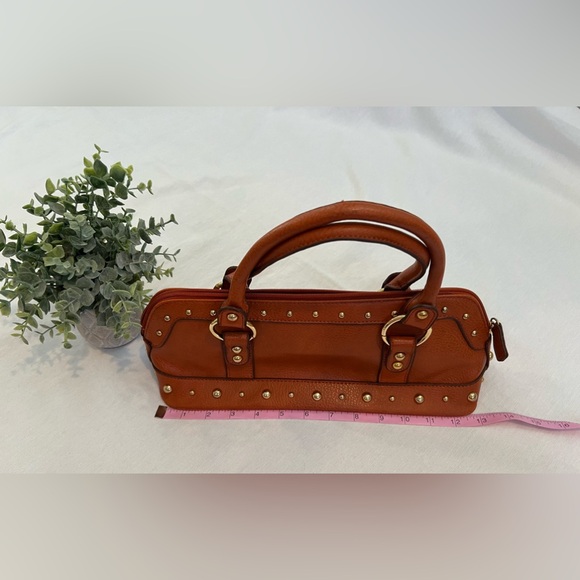 Bisou Bisou Y2K studded bag. - Picture 4 of 6